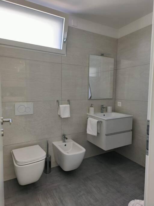 Design Apartment Melano Lake Luaran gambar